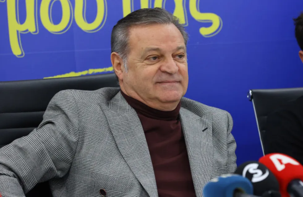 Άλλα επτά εκατομμύρια μείον ο ΑΠΟΕΛ, στα 34 εκατομμύρια το χρέος