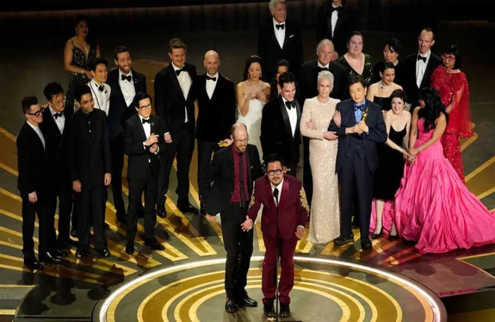 Oscars 2023: Τo «Τα Πάντα Ολα» σαρώνει τα πάντα όλα και γράφει ιστορία