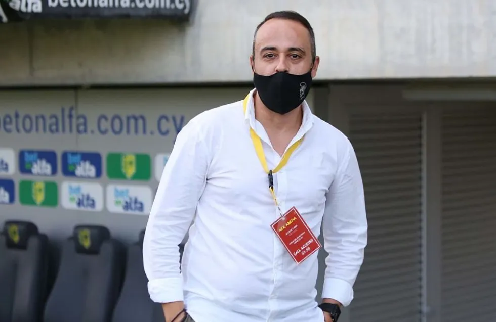 «Από όλους μας, βαθιά υπόκλιση στον κόσμο»