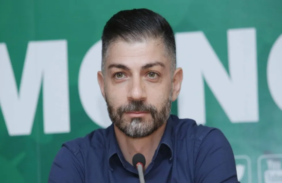  «Προχωρημένες επαφές με δύο παίκτες...Επιθετικό, μέσο και αριστερό μπακ»

