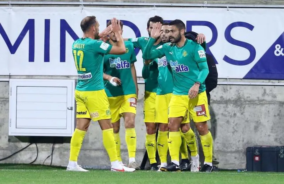 Οι εμφανίσεις φέρνουν χαμόγελα
