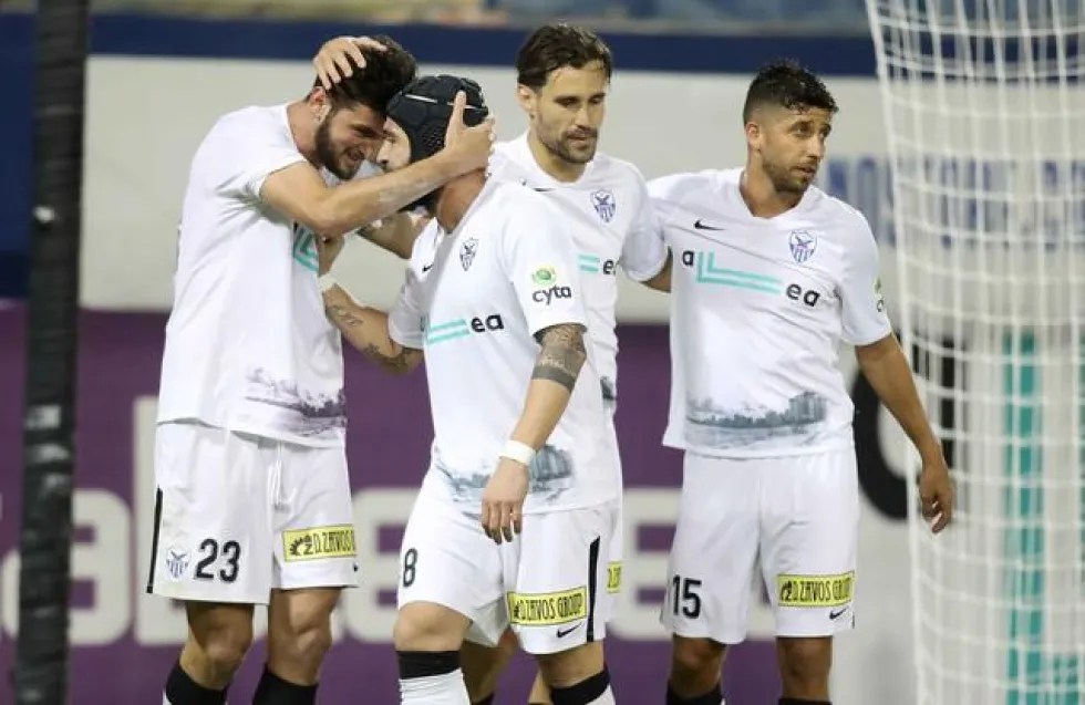 Ανόρθωση: Ανασκόπηση του 2020 με 12 GIF και... σπόντες!