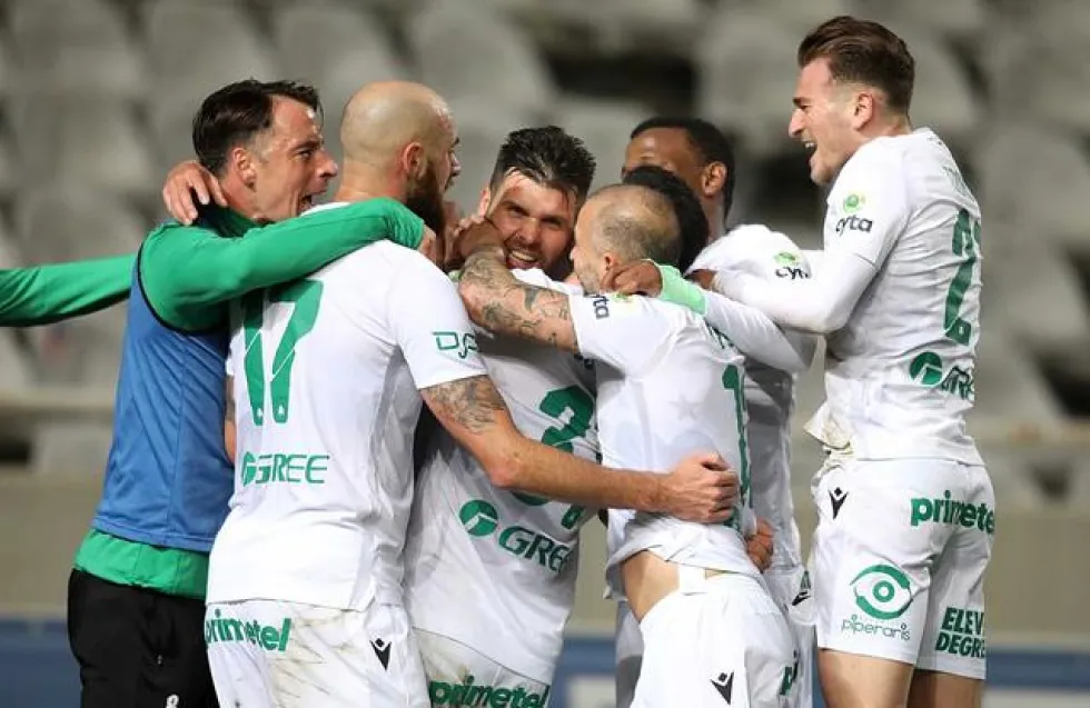 Με 18 παίκτες κόντρα στην Πάφο, αναμένοντας τα αποτελέσματα για τον κορωνοϊό