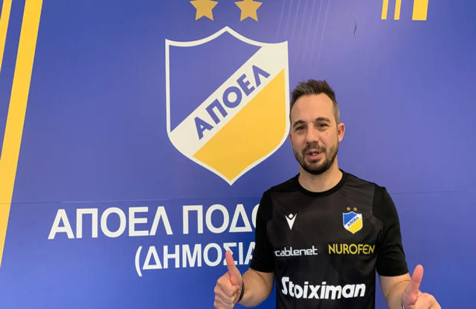 Με υπογραφές ο Σεργίδης στον ΑΠΟΕΛ