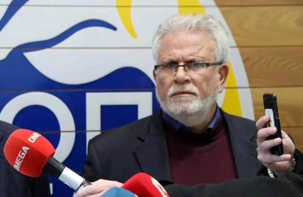 Nα προασπίζεται... αλλά και να νουθετεί
