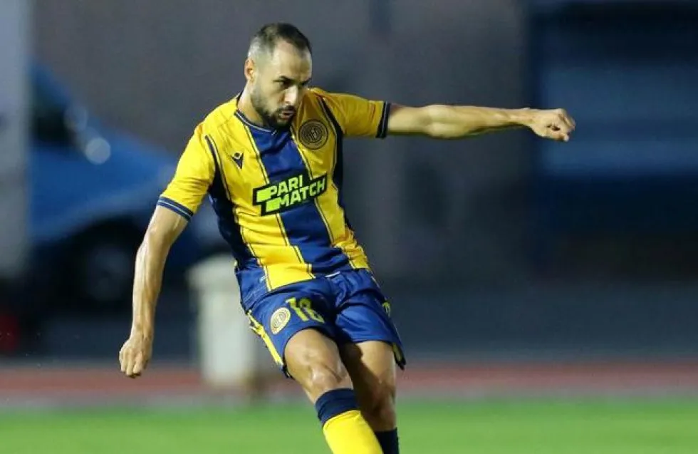 «Αλμυρό» ντιλ για ΑΕΛ και τέλος ο Τόρες