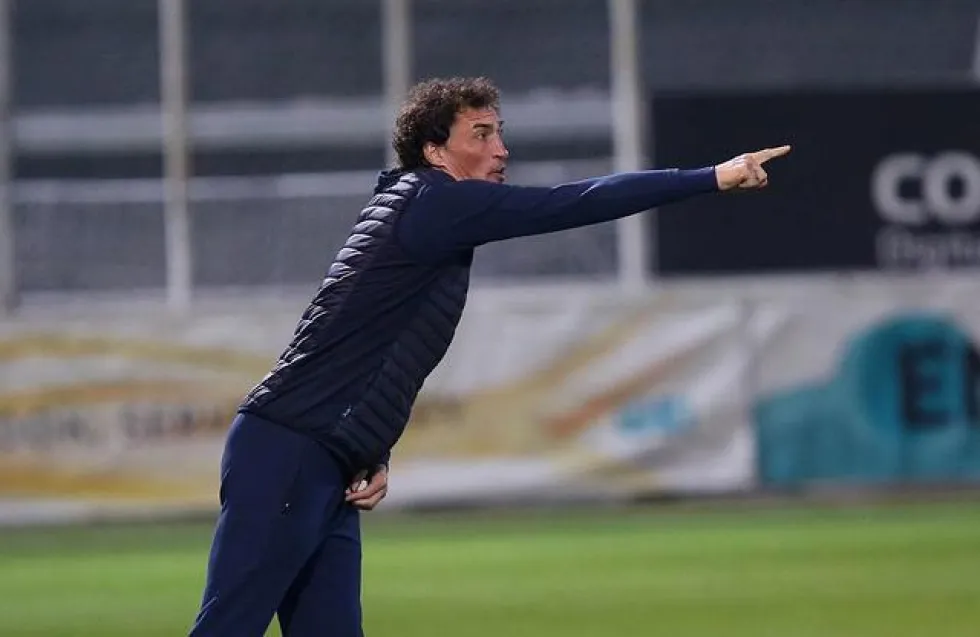 «Πιστεύω ότι χωρίς την αποβολή θα κερδίζαμε - Δυνατή η ΑΕΚ αλλά πιστεύω στα αγόρια μας»