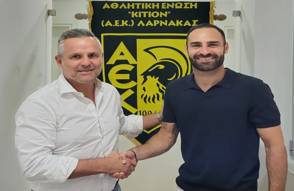 ΑΕΚτζης και με τη βούλα ο Ράφα Λόπες