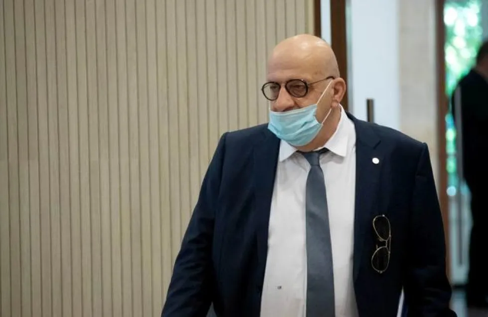 Μόνο το κρούσμα, όχι όλη η ομάδα - Κλειδώνει και το ποσοστό των οπαδών