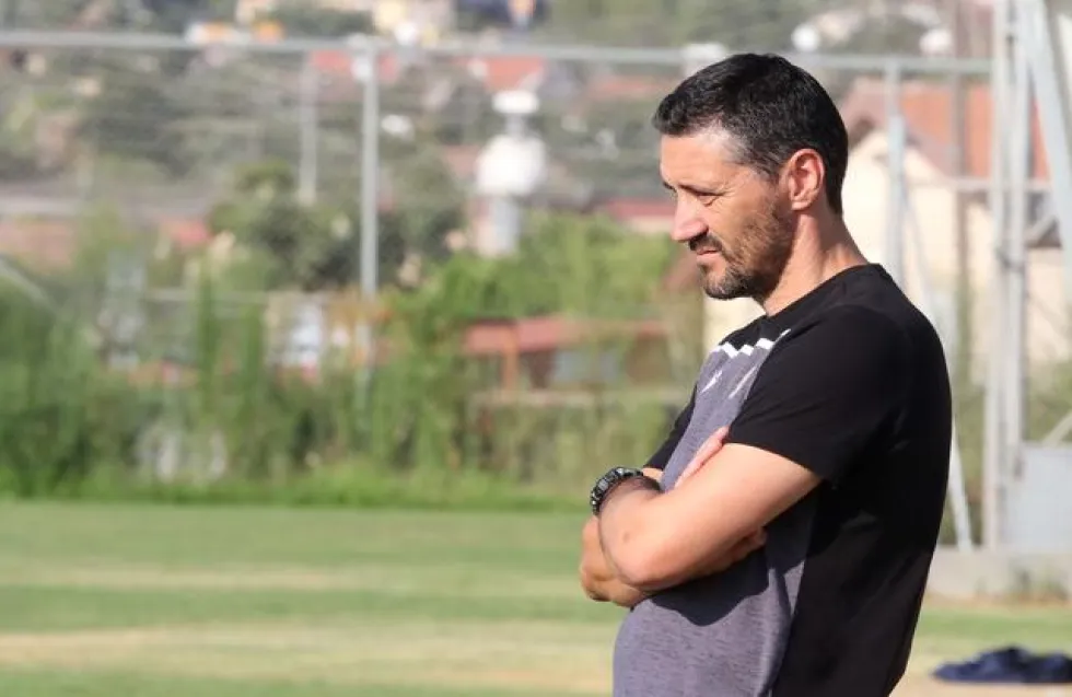 Ο Κέρκεζ… έδεσε το δίδυμο της άμυνας