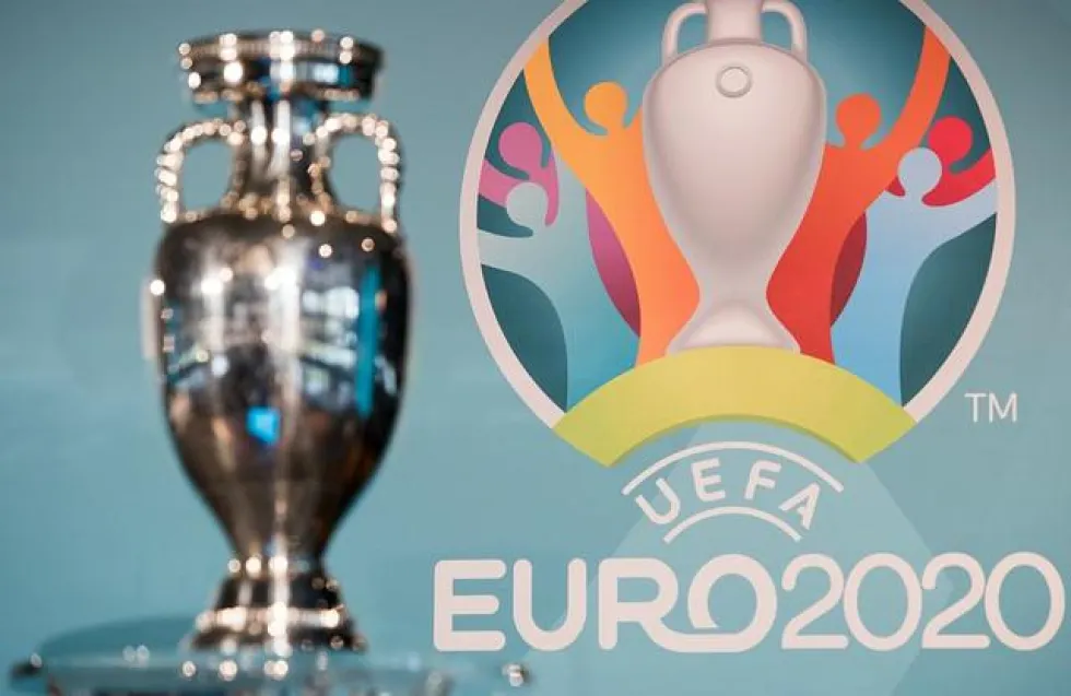Έτοιμη να μειώσει τις πόλεις του Euro η UEFA