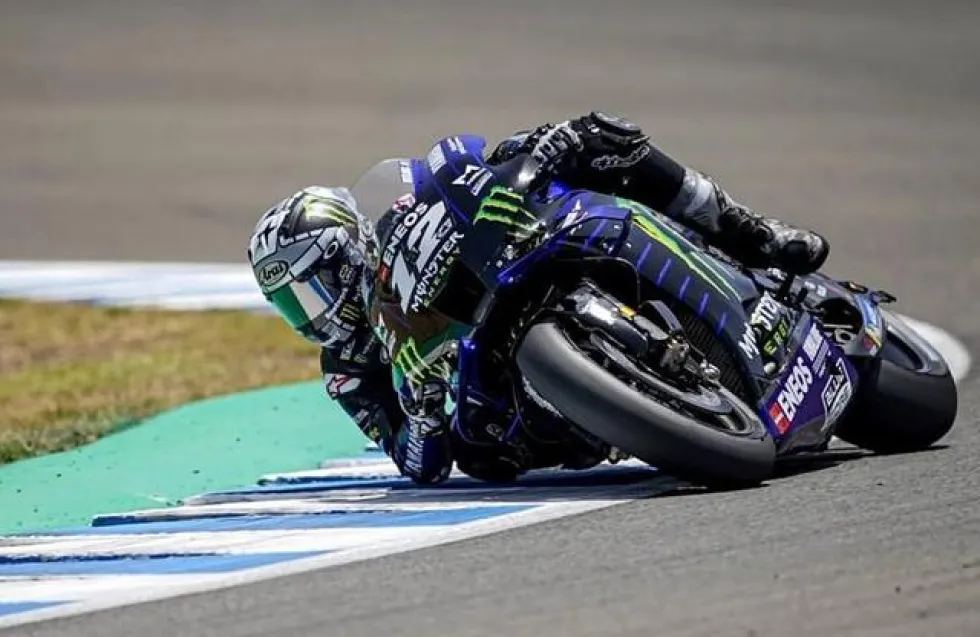 Βινιάλες και Ρόσι στην κορυφή του FP1 στο Moto GP