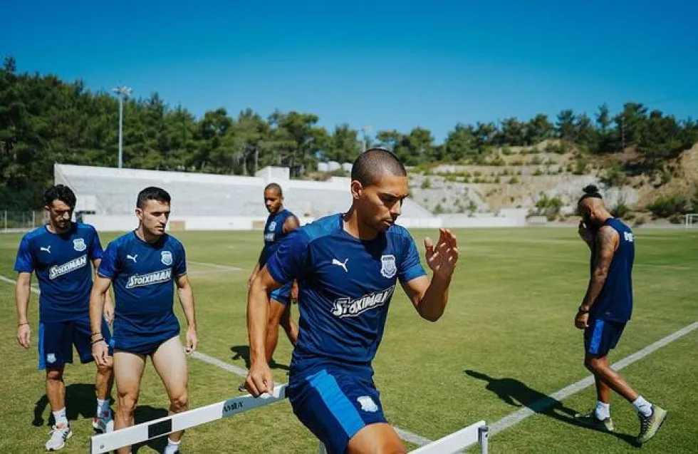 Συνεχίζει χωρίς τους Σέρβους, ανακλήθηκε η άδεια των Γάλλων