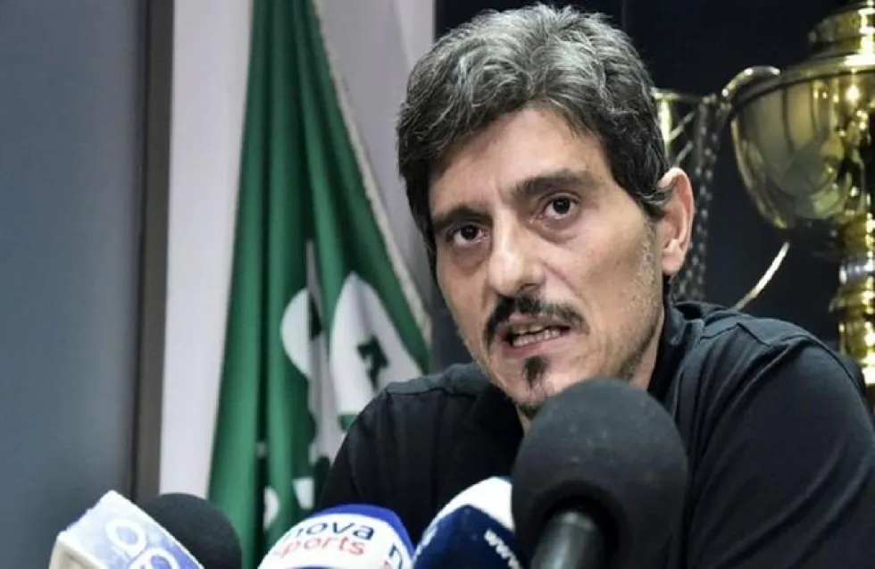 ΒΙΝΤΕΟ: Επίθεση οπαδών στο σπίτι του Δ.Γιαννακόπουλου