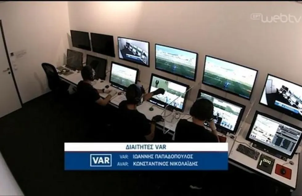 VAR με... plexiglass