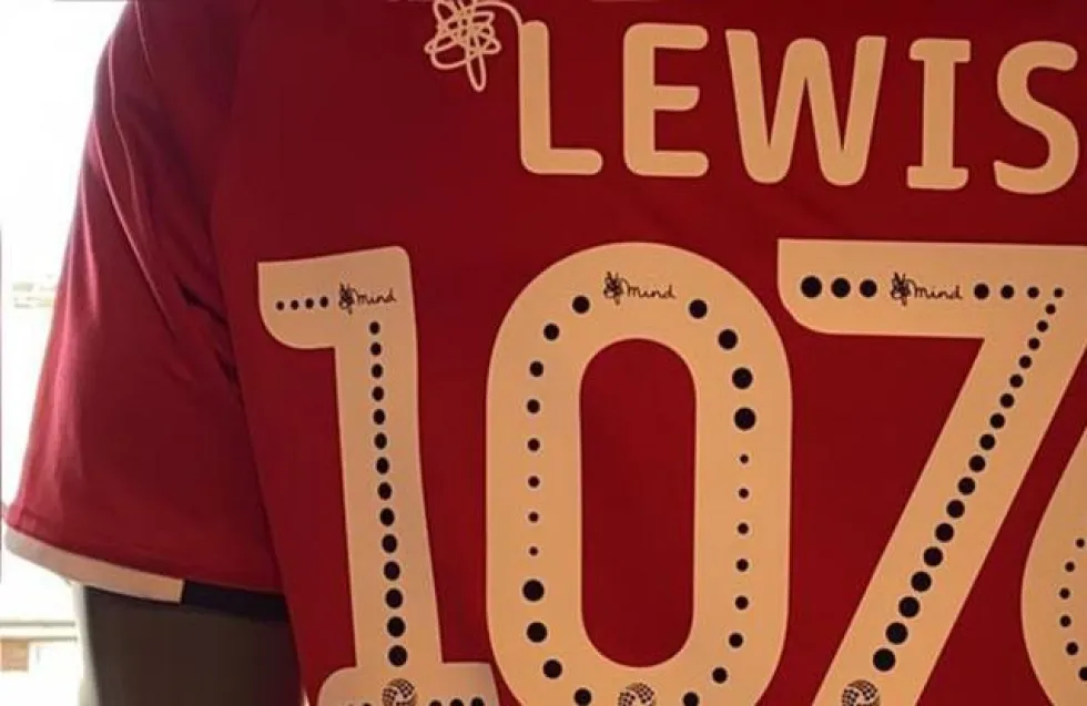 «Εσβησε» στα 38 του ο πιο πιστός Άγγλος οπαδός