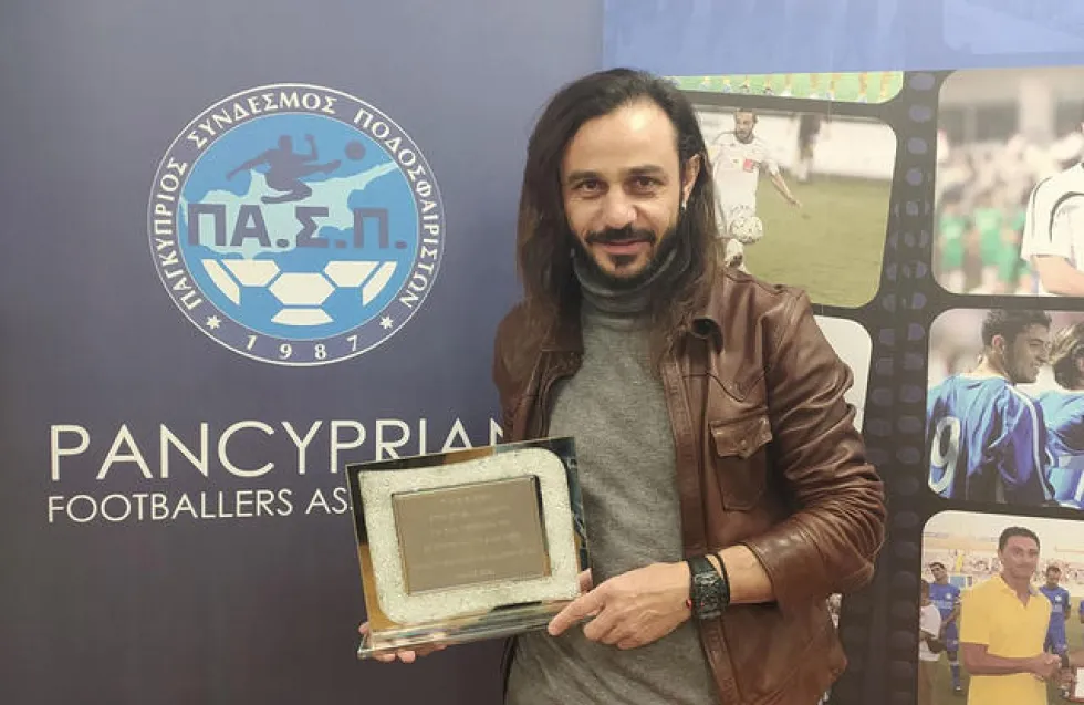 Επανεμφάνιση Αλωνεύτη που μιλάει για την εμπειρία με το κρασί!