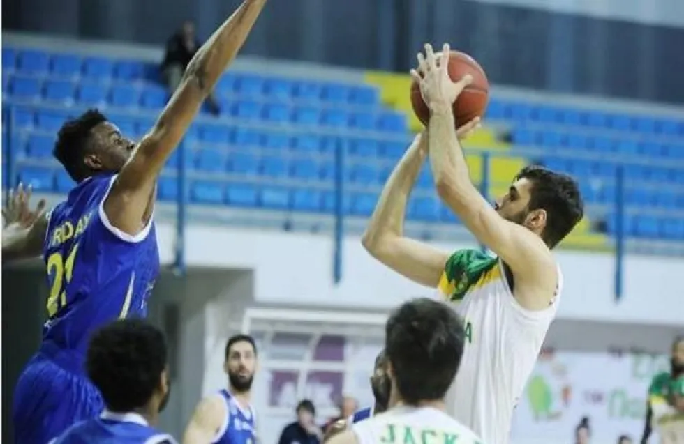 Φεύγει από την ΑΕΚ ο Κουμής