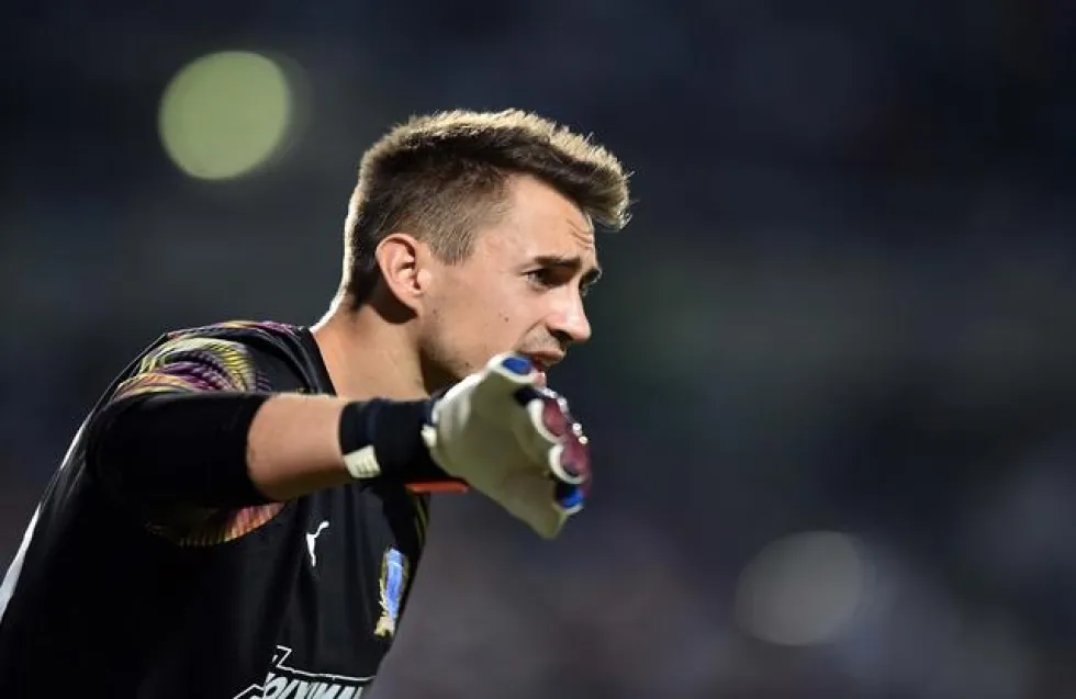 Μετρά αντίστροφα ο Μολ - Δεν επιστρέφει Ρώμη ο Καρώ