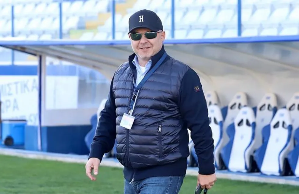Πάει να τους χαλάσει το... πάρτι ο Χαμπουλλάς