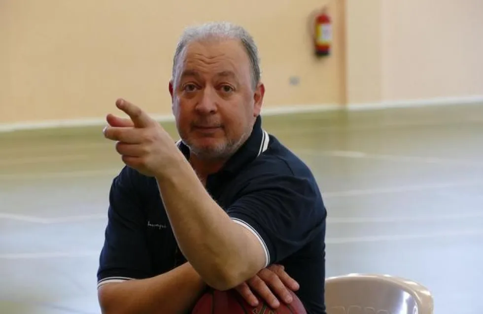 «Τα παιδιά να εκμεταλλευτούν τον χρόνο στο σπίτι και να δουλέψουν»