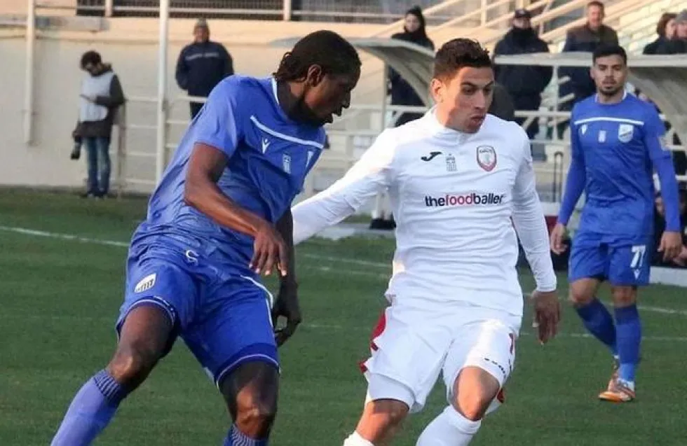 Ευκαιρίες ναι, ουσία όχι και 0-0 στα Πηγάδια