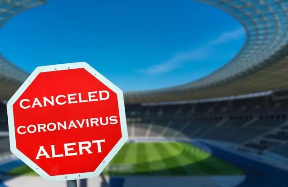 Σπρώχνει ομάδες στον γκρεμό και απειλεί το ποδόσφαιρο ο κορωνοϊός