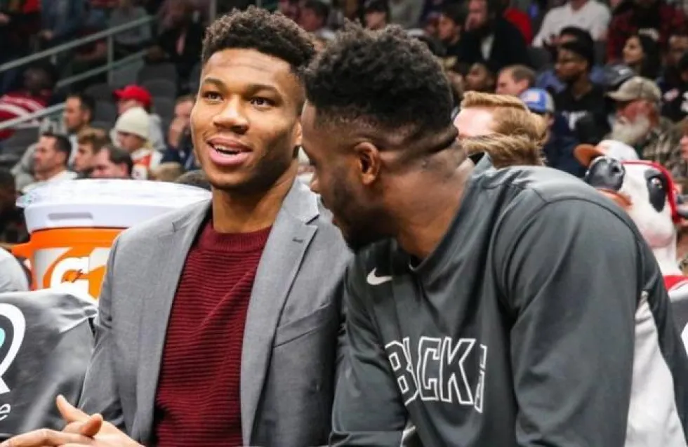 Οι ευχές των Μπακς στην Ελλάδα για την 25η Μαρτίου - ΦΩΤΟ