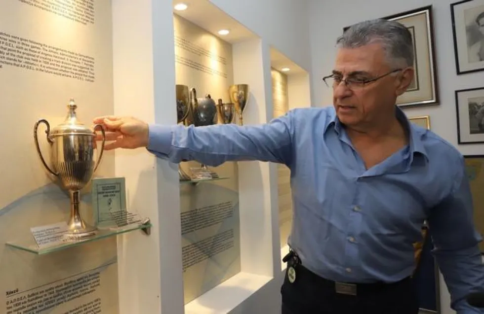 Δρ. Σχίζας: «Η ηλιθιότητα δεν παλεύεται - Όλοι θέλουμε να στηθεί η μπάλα στη σέντρα, αλλά να το ξεχάσουμε»