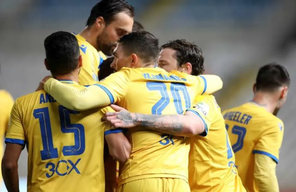 Έδειξε σφυγμό ο ΑΠΟΕΛ, πρώτο «θύμα» της αντεπίθεσης ο Ερμής