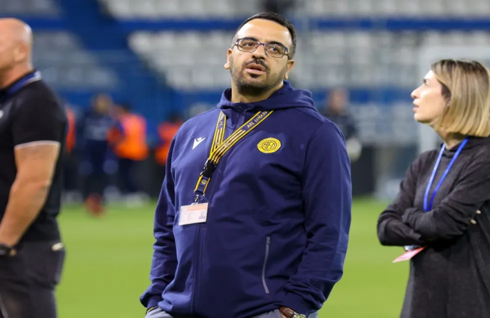 Πρόστιμα σε ΑΕΛ και Λεβέντη από Βρυωνίδη