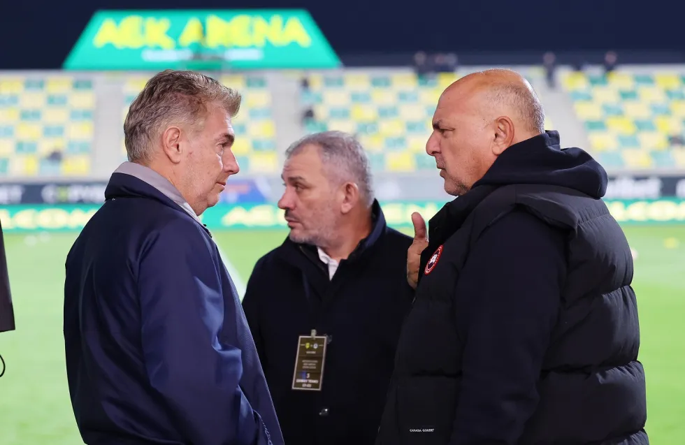 Το προεδρικό πηγαδάκι στην «Αρένα»