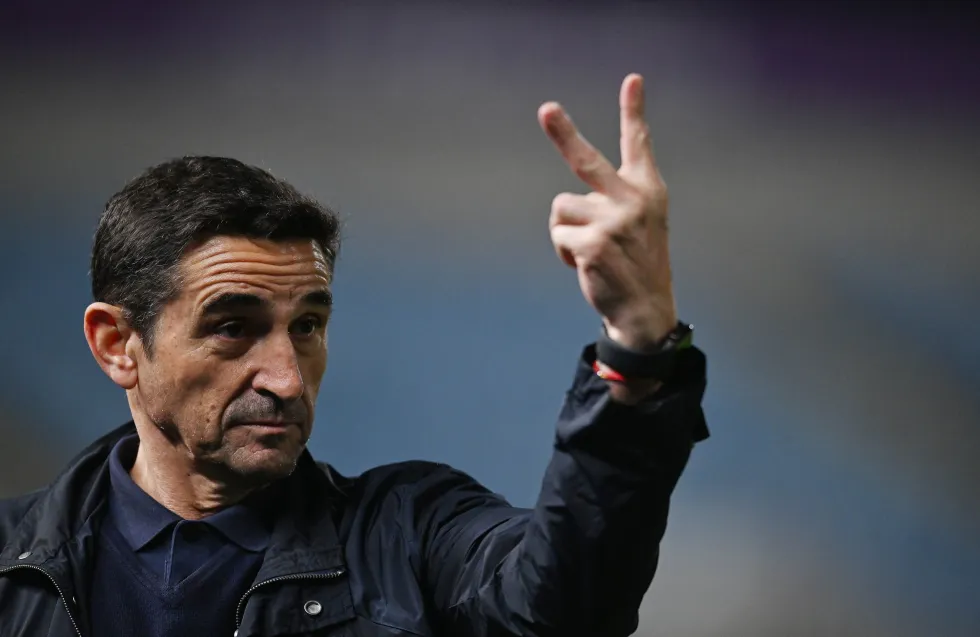 Έμεινε από ακραίους...

