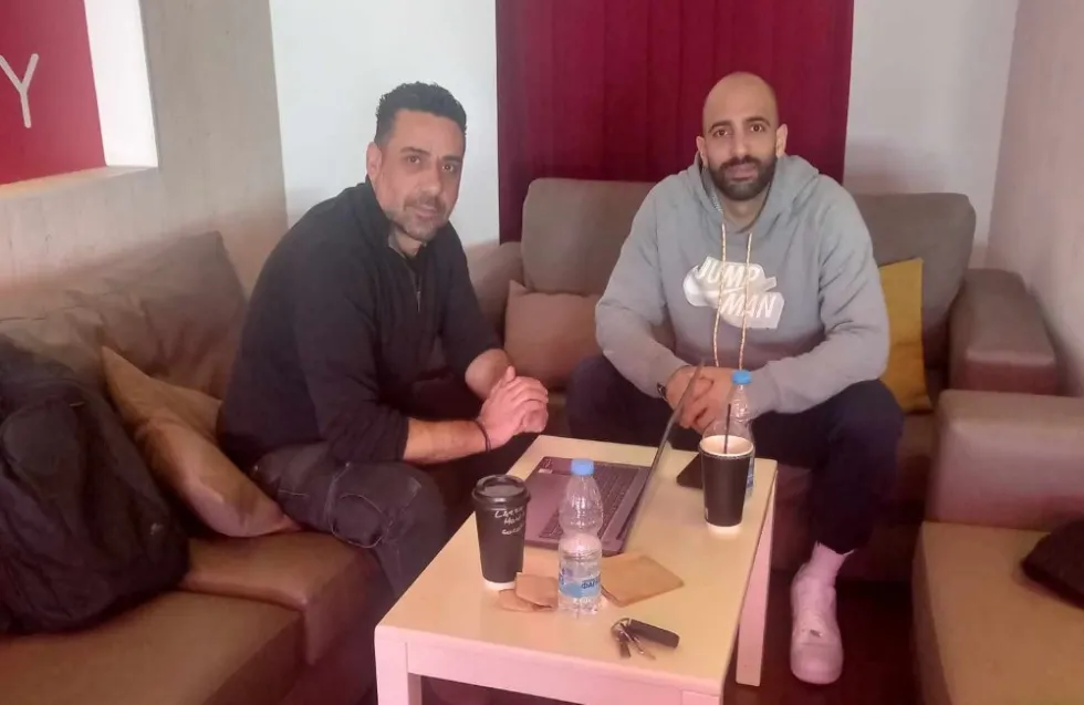 Σάιμον Μιχαήλ στο «Γ»: Το σπασμένο γυαλί, το όνειρο που έσβησε, η ευλογία και η τεράστια ευθύνη