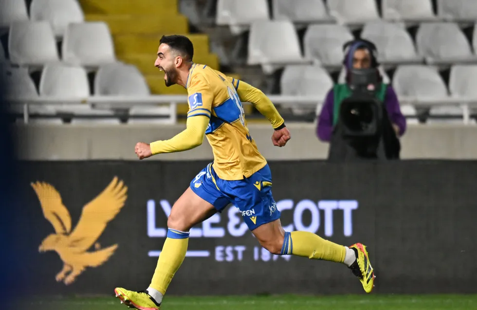 ΒΙΝΤΕΟ: Το «κάρφωσε» στην Ομόνοια 29Μ ο Λαΐφης