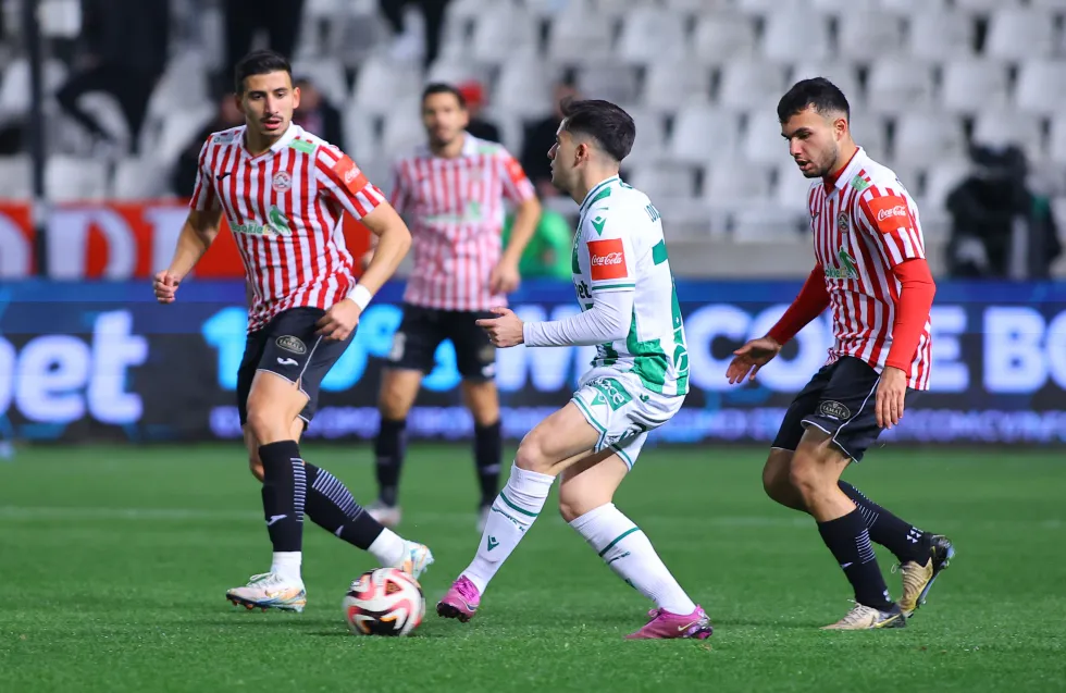 Αφηνιασμένη η Ομόνοια με... εφτάρα πέρασε στην οκτάδα