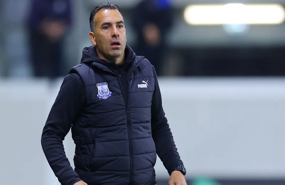 Προσεκτικές κινήσεις για τον «εμβολιασμό»

