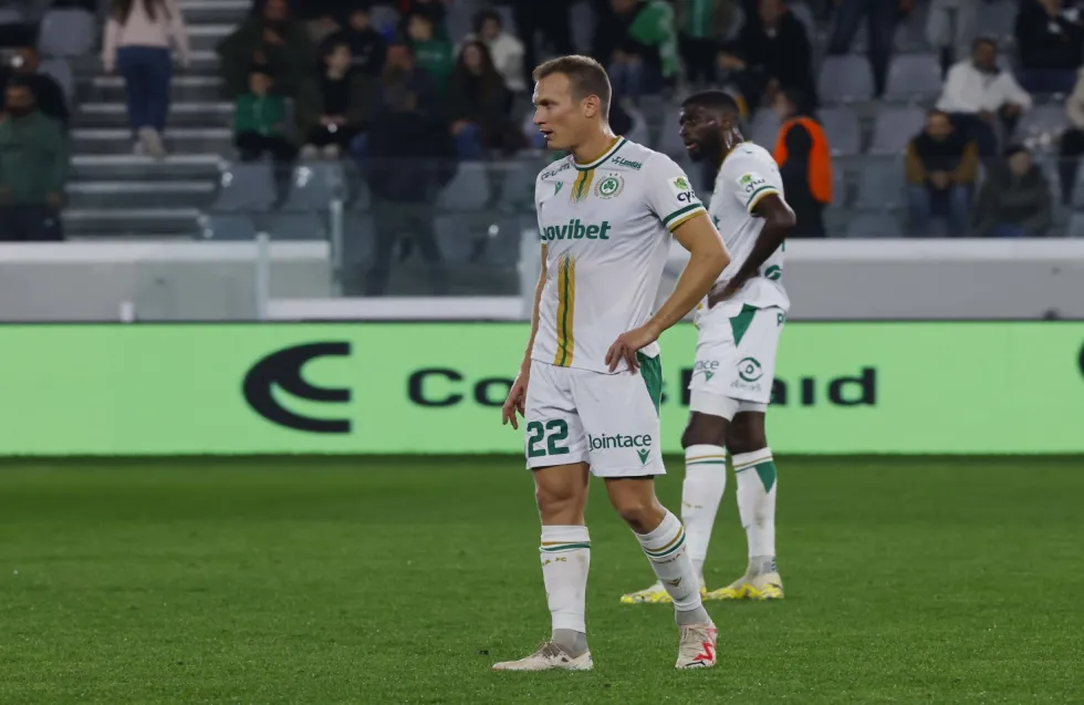 Η λογική λέει πως πάει για αμυντικό