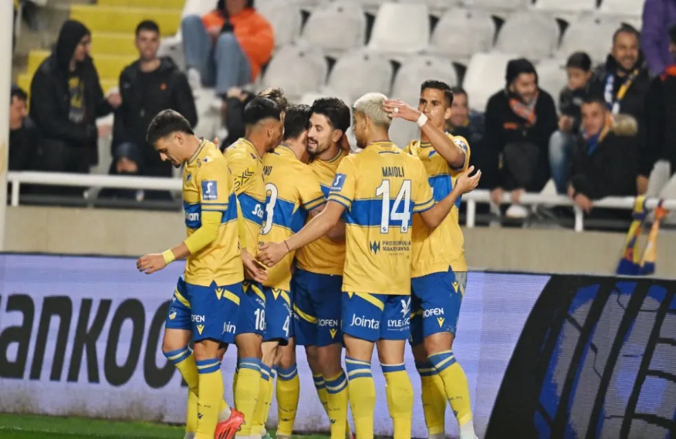 Όλη η πεντάδα δική του!