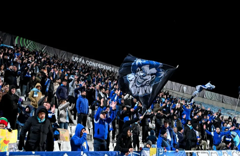 Οργανωμένοι Πάφου: «Ξεκινάμε για το εξοχικό» και «την πρόκριση θα πάρουμε όλους θα τους τρελάνουμε»