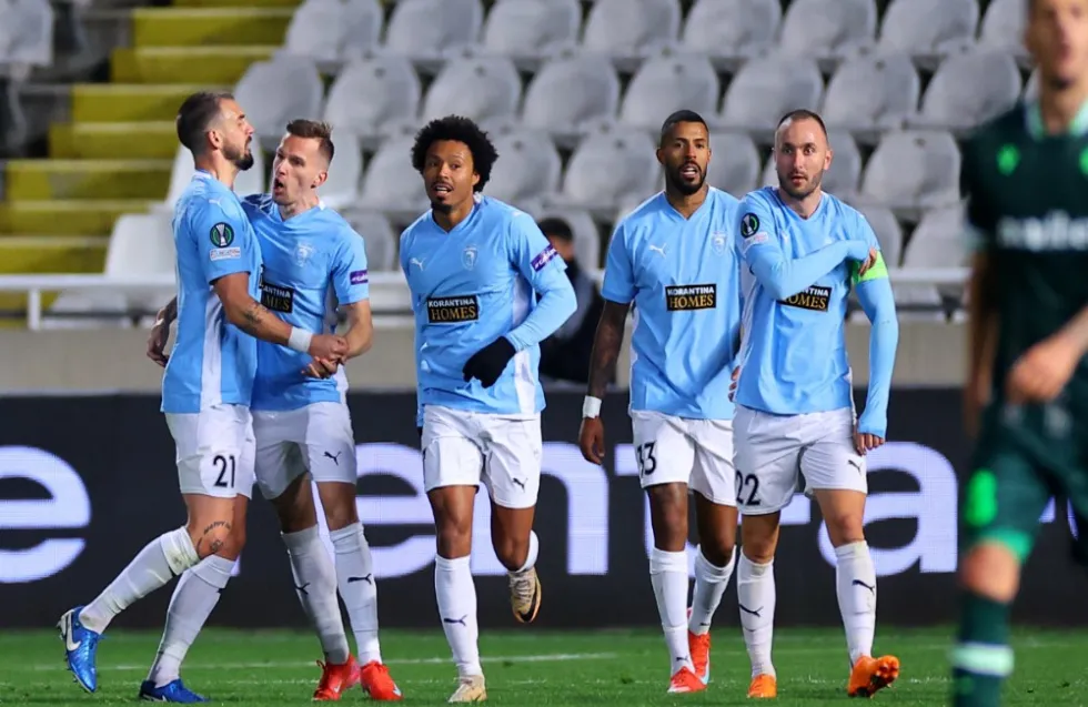 Εκεί που ξέρει από ιστορικά ευρωπαϊκά βράδια