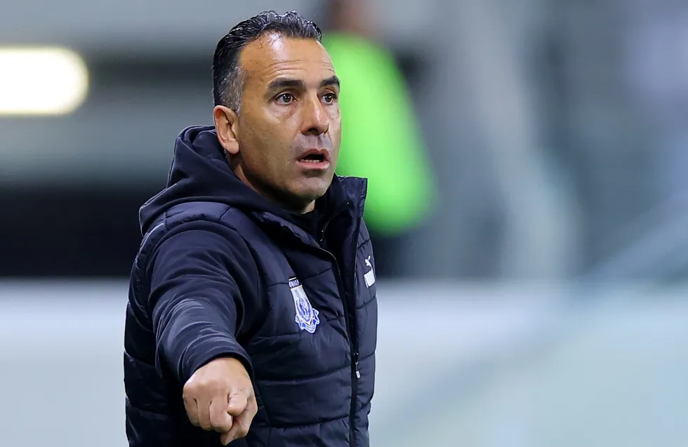 Με την έλευση Αυγουστή, έγινε... φρούριο!

