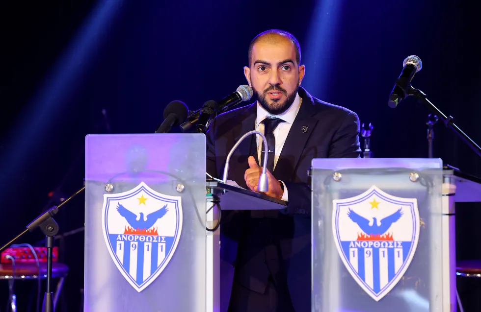 «Ποτέ δεν είπαμε ότι είμαστε μεγιστάνες ή ότι έχουμε άπλετο χρήμα...»