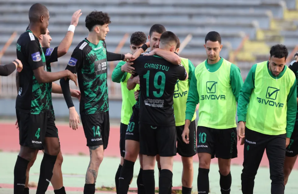 ΒΙΝΤΕΟ/Ολυμπιακός: «Όλοι μαζί μια γροθιά»