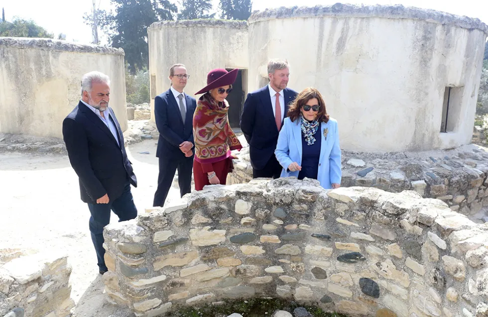 Επίσκεψη του βασιλικού ζεύγους της Ολλανδίας στον Αρχαιολογικό χώρο Χοιροκοιτίας