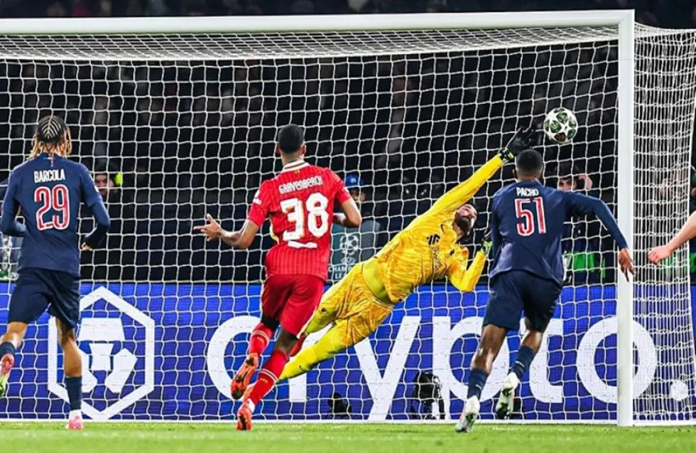 Οι 9 αποκρούσεις και η βραδιά καριέρας έκαναν τον Άλισον τον κορυφαίο πορτιέρε της Λίβερπουλ στο Champions League!