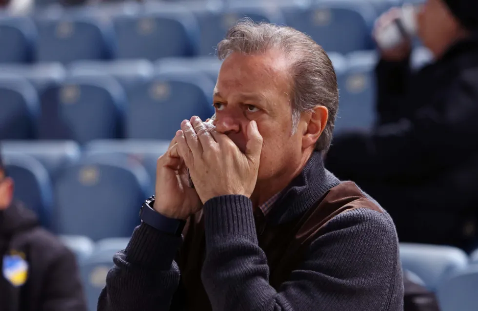 Στο τηλέφωνο ο Πρόδρομος