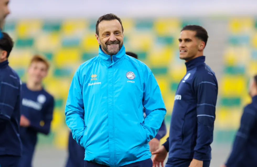 Ξενιτεμένοι και «αιώνιοι» κυριάρχησαν στην ενδεκάδα της Εθνικής