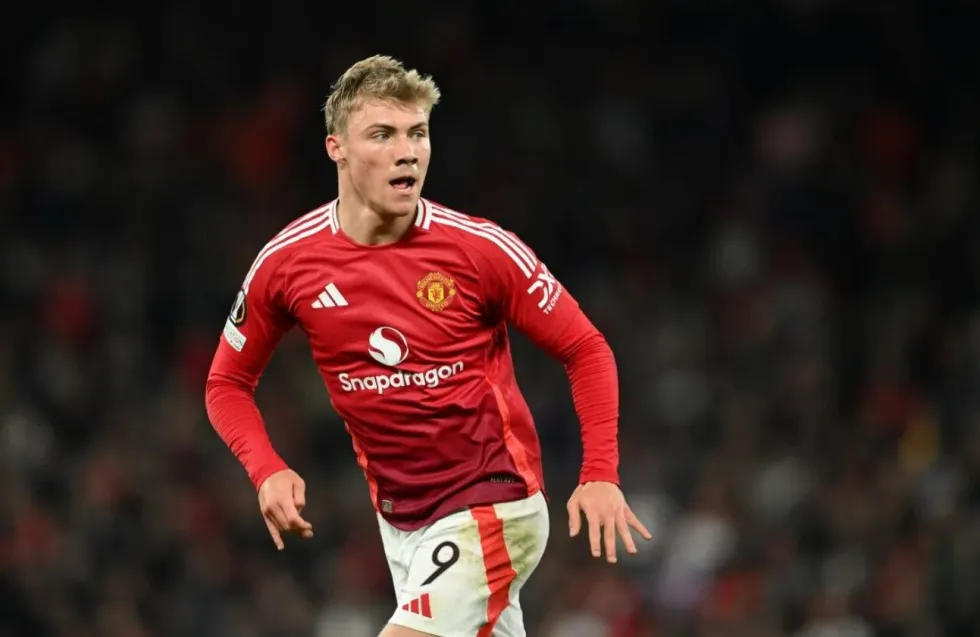 Η Νάπολι θέλει τον Χόιλουντ και ξεκίνησε συζητήσεις