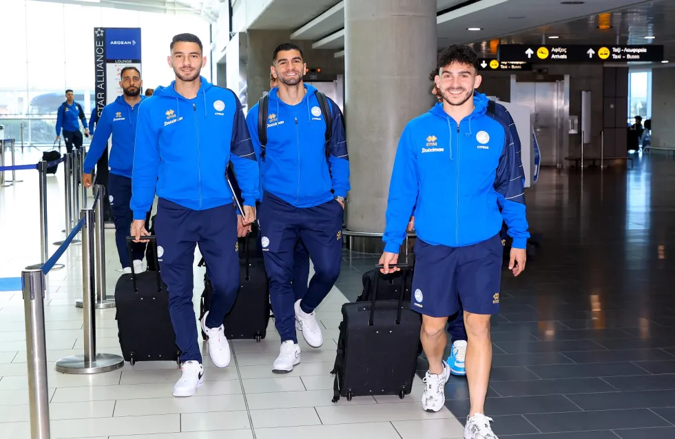 ΦΩΤΟ: Πτήση... υπέρβασης για την Εθνική στη Βοσνία